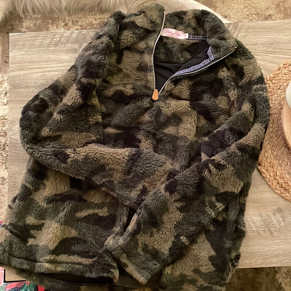 Soft camo pullover 🤎